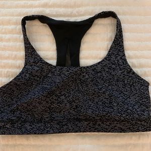 Lululemon invigorate sports bra size 12